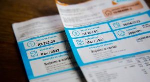 O que acontece depois que você envia sua conta de luz? Entenda o processo até começar a economizar